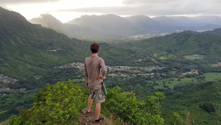 Aleksander hiking and taking in the beauty of Hawaii
Image courtesy of Aleksander Czarski