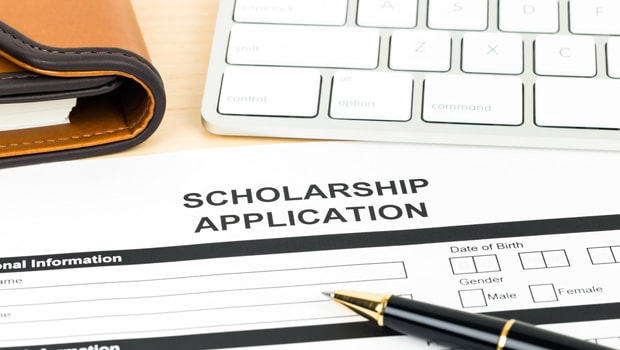 Scholarships can make interning in the U.S. affordable for everyone!
